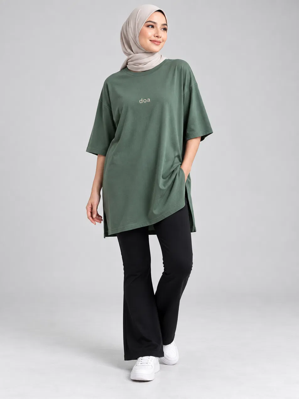 Modest Longline Tee